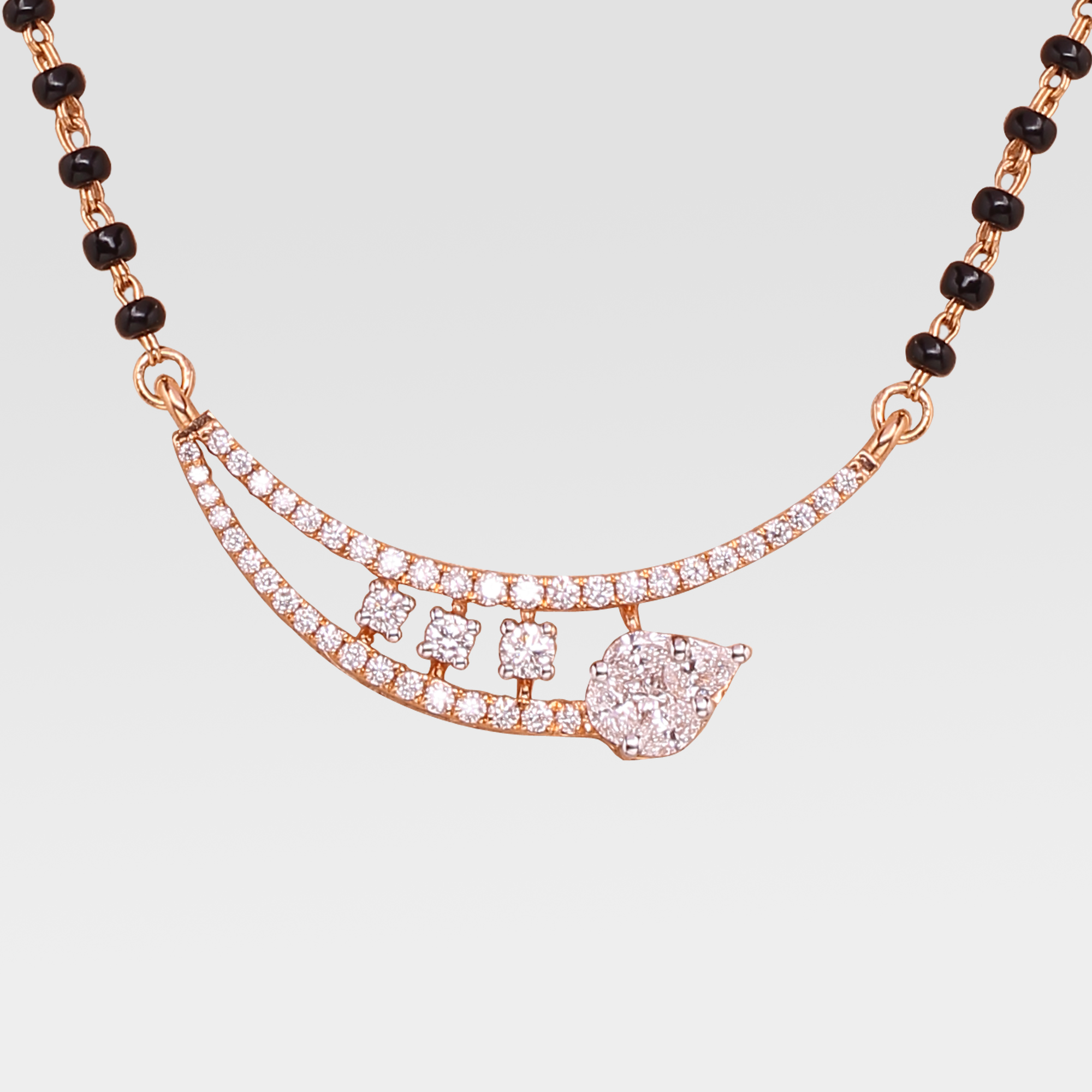 Lovely Diamond Pendnat Lovely Diamond Pendnat