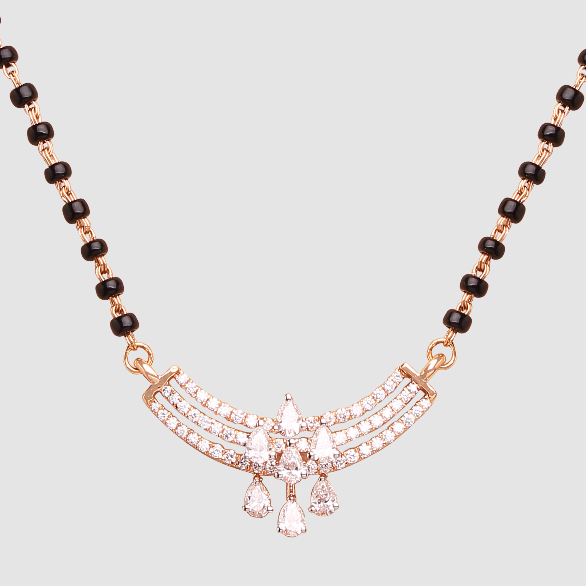 Attractive Diamond Pendant Attractive Diamond Pendant