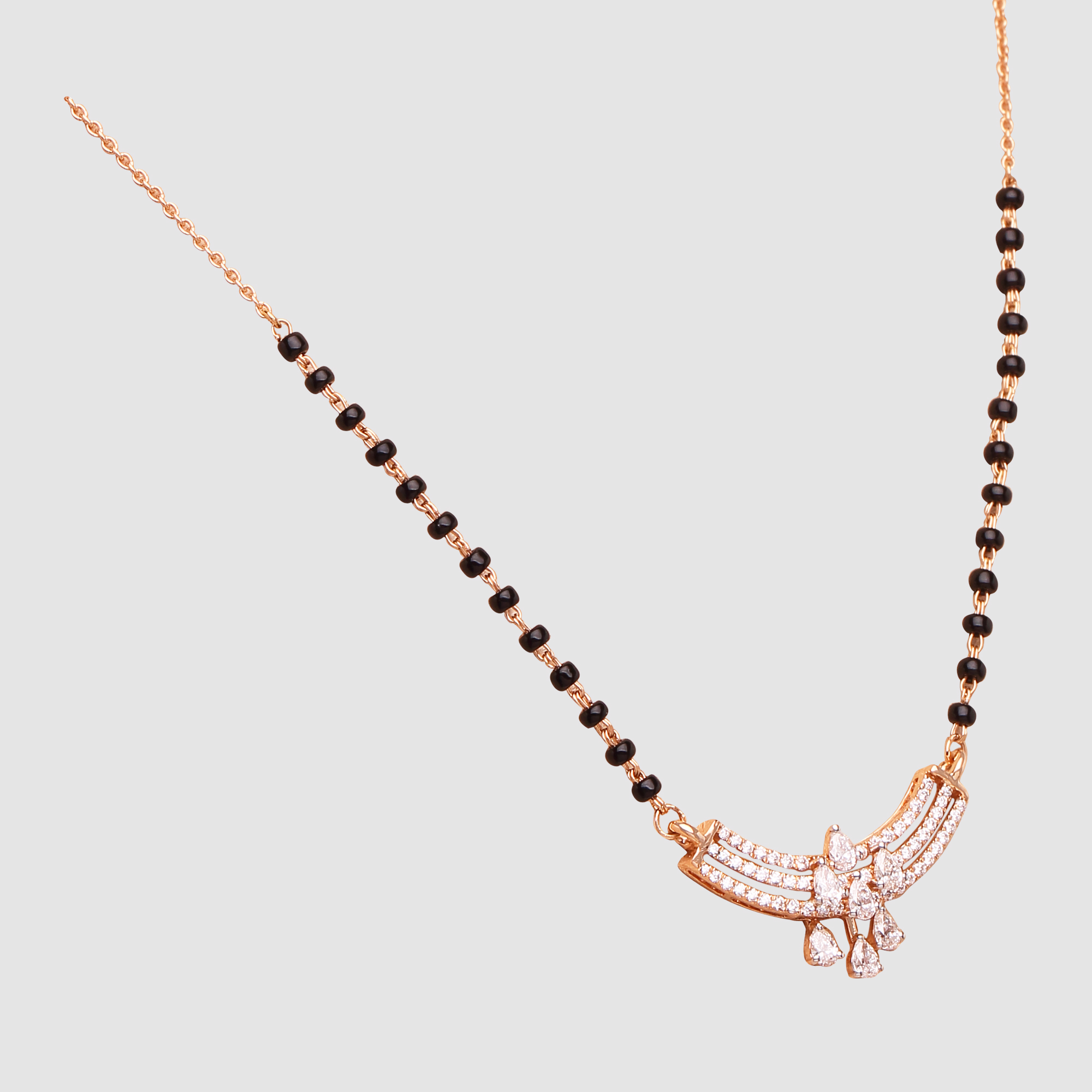 Attractive Diamond Pendant Attractive Diamond Pendant