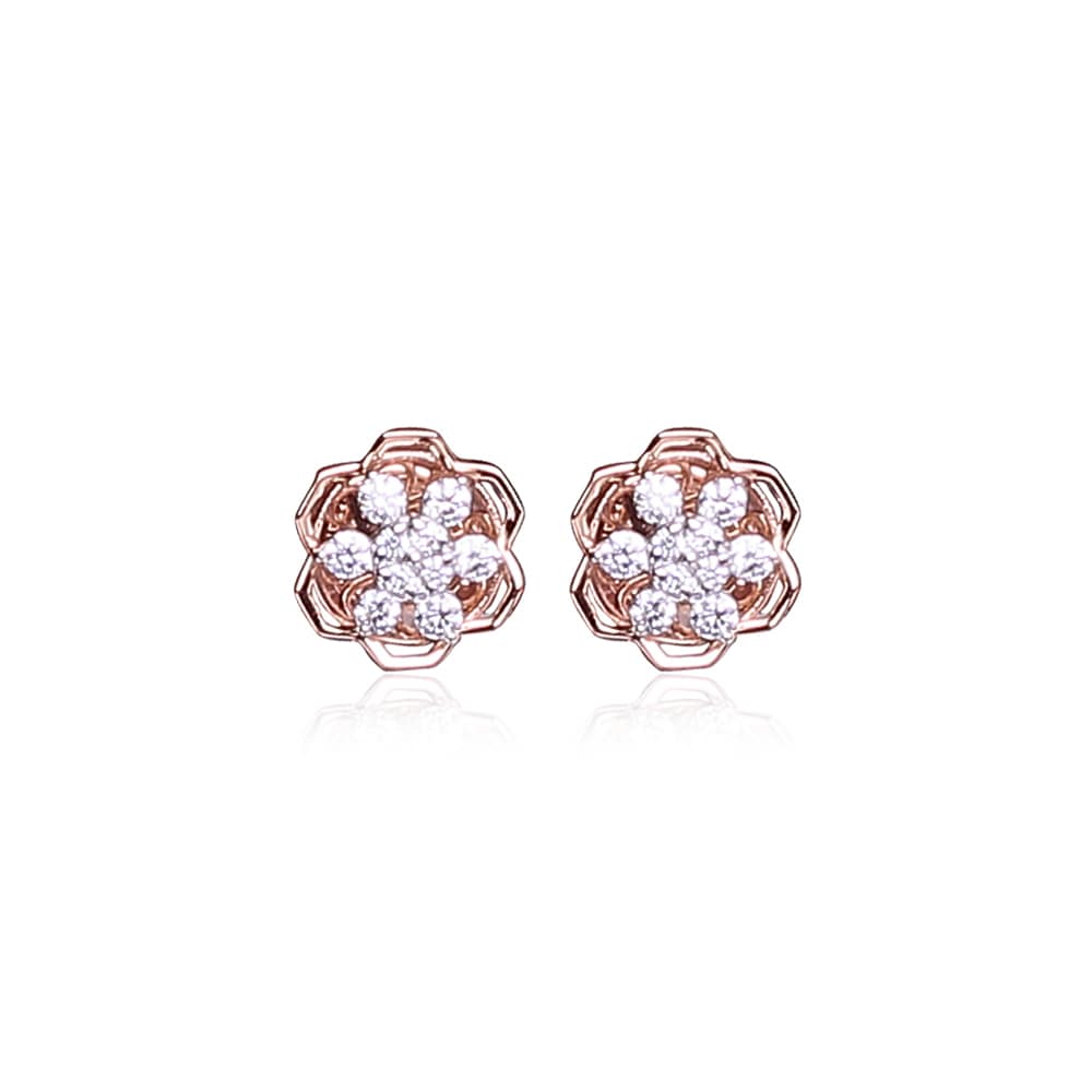 Fashionable Diamond Studs Fashionable Diamond Studs