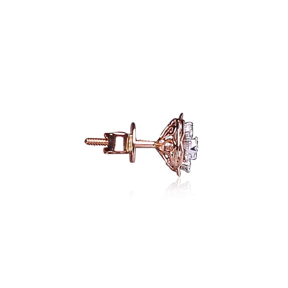 Fashionable Diamond Studs Fashionable Diamond Studs