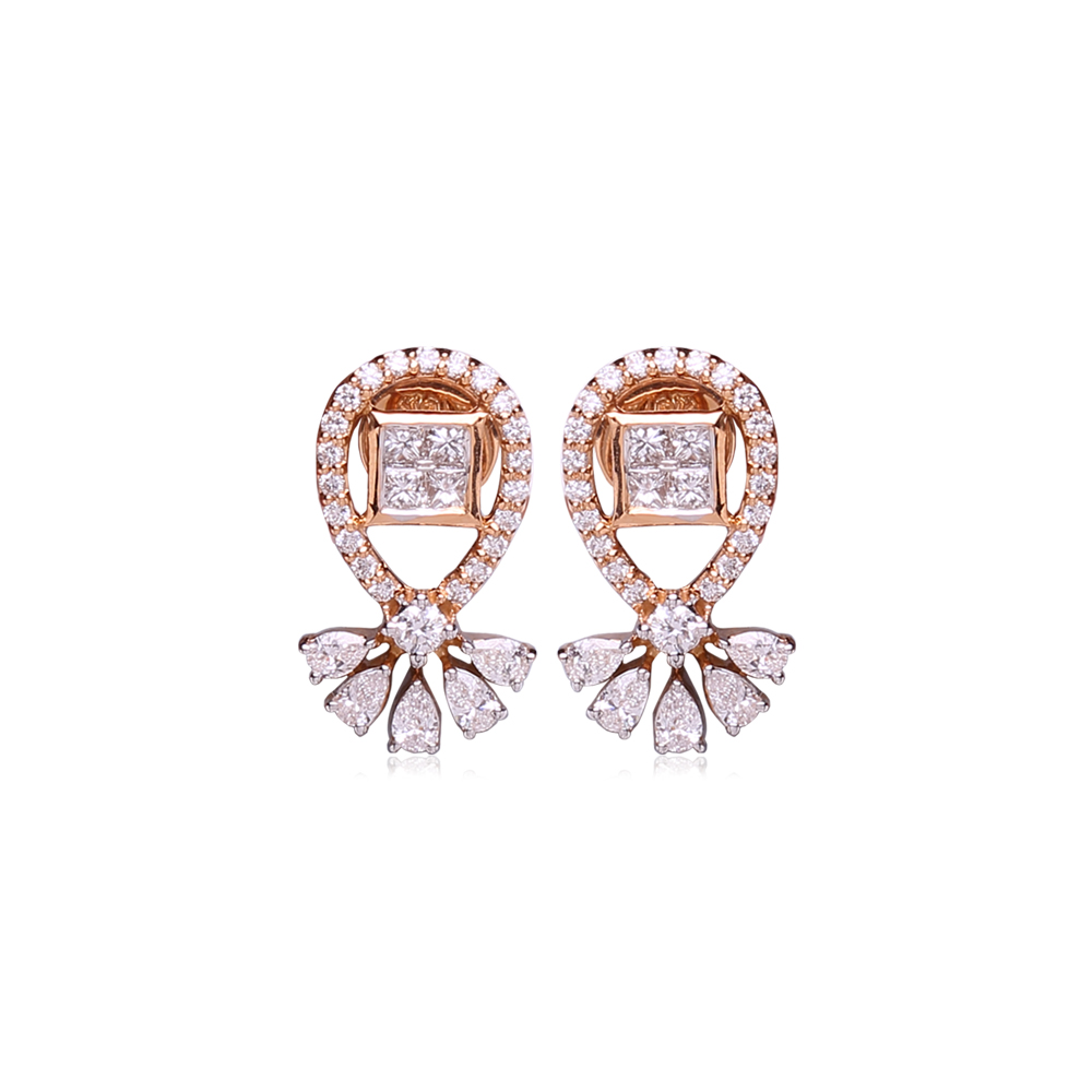 Fashionable Diamond Studs Fashionable Diamond Studs