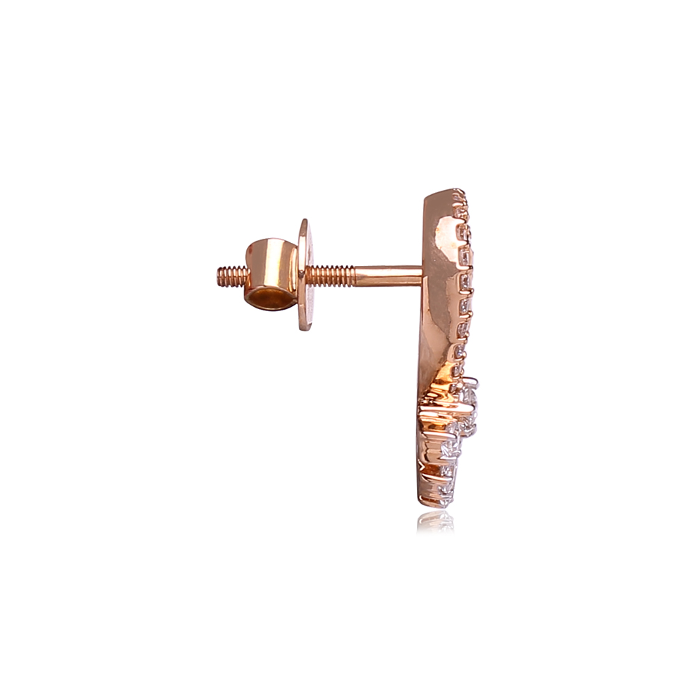 Fashionable Diamond Studs Fashionable Diamond Studs