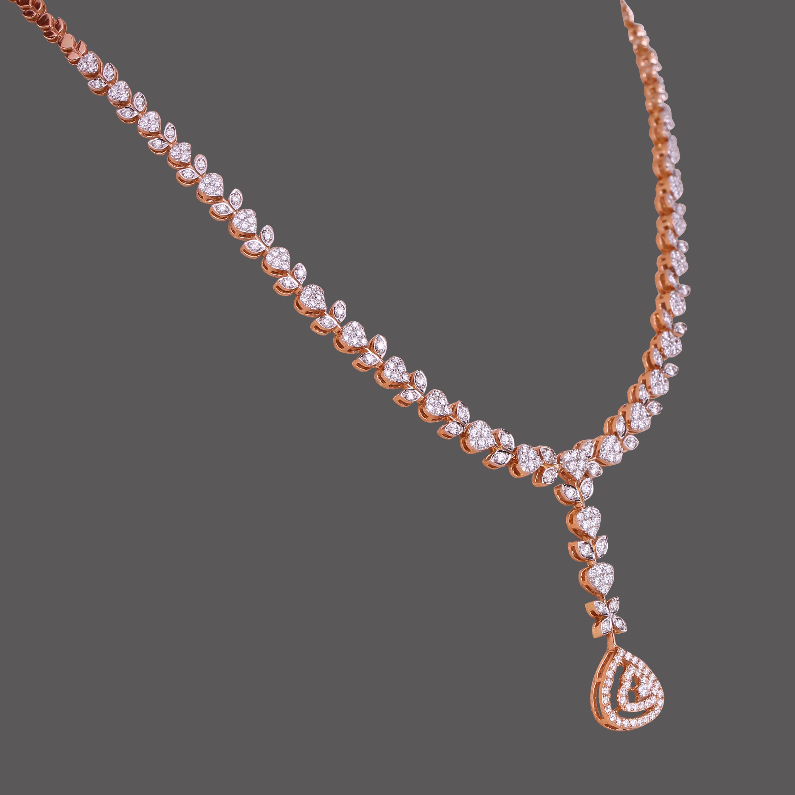 Elegant Diamond Necklace Elegant Diamond Necklace