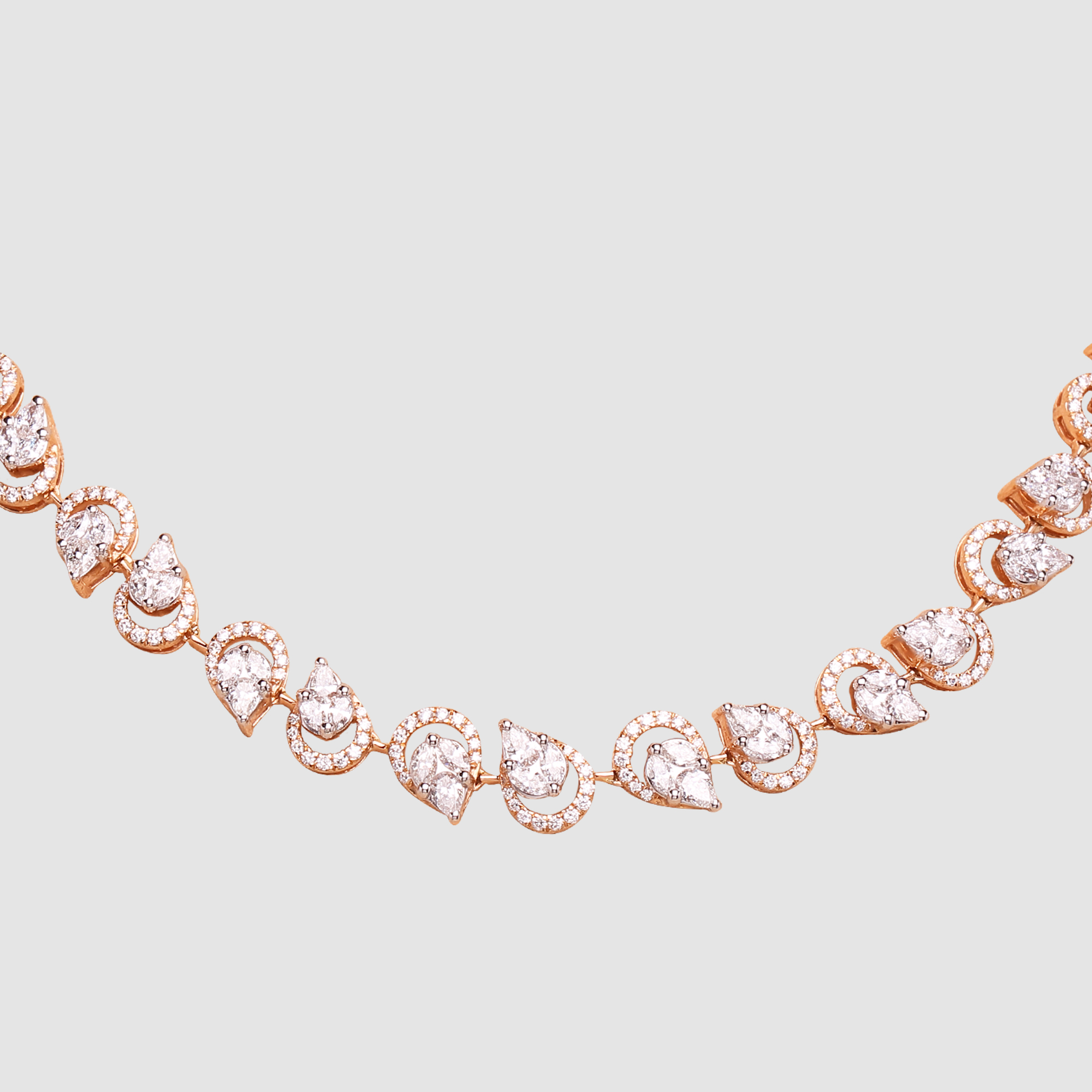 luxurious diamond necklace luxurious diamond necklace