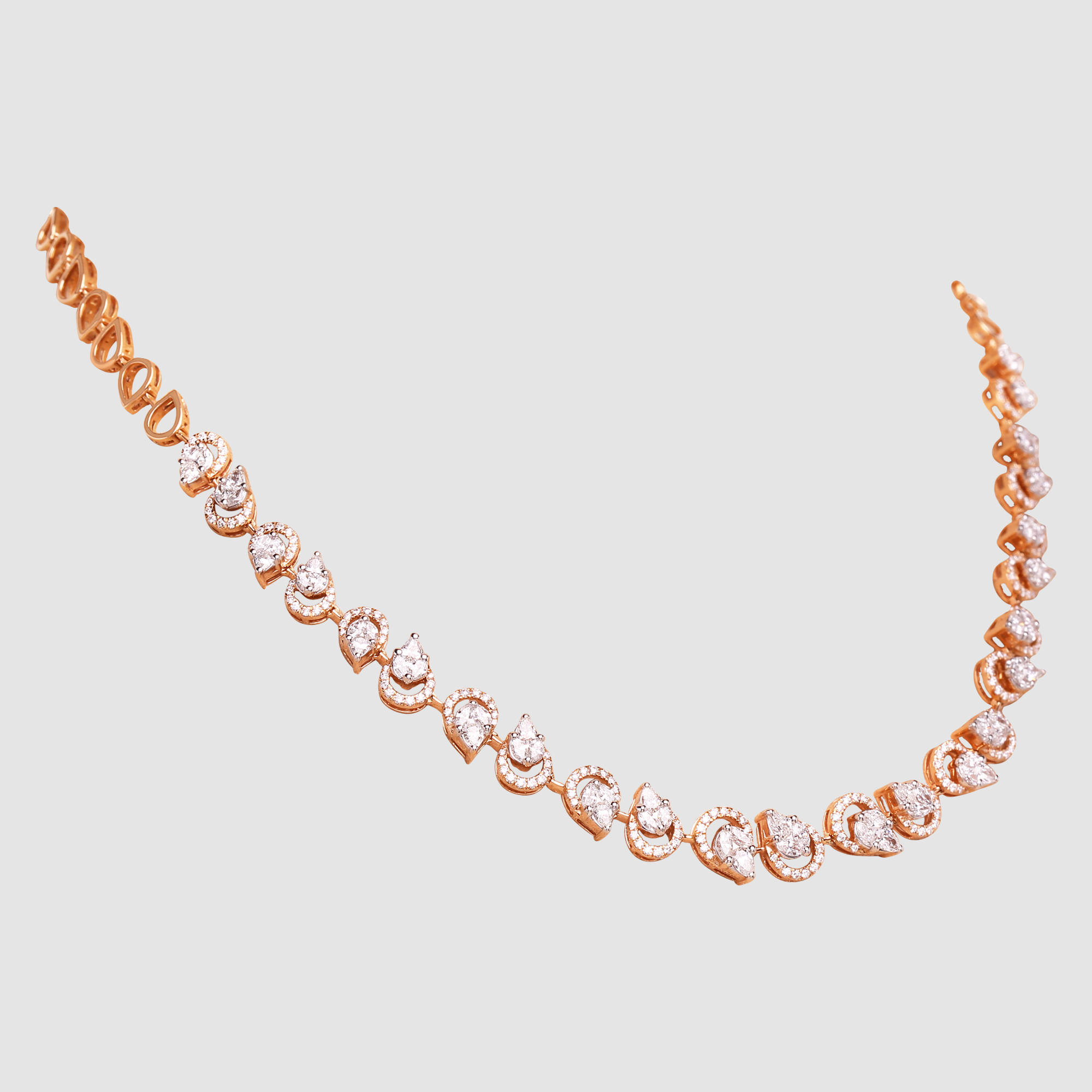 luxurious diamond necklace luxurious diamond necklace