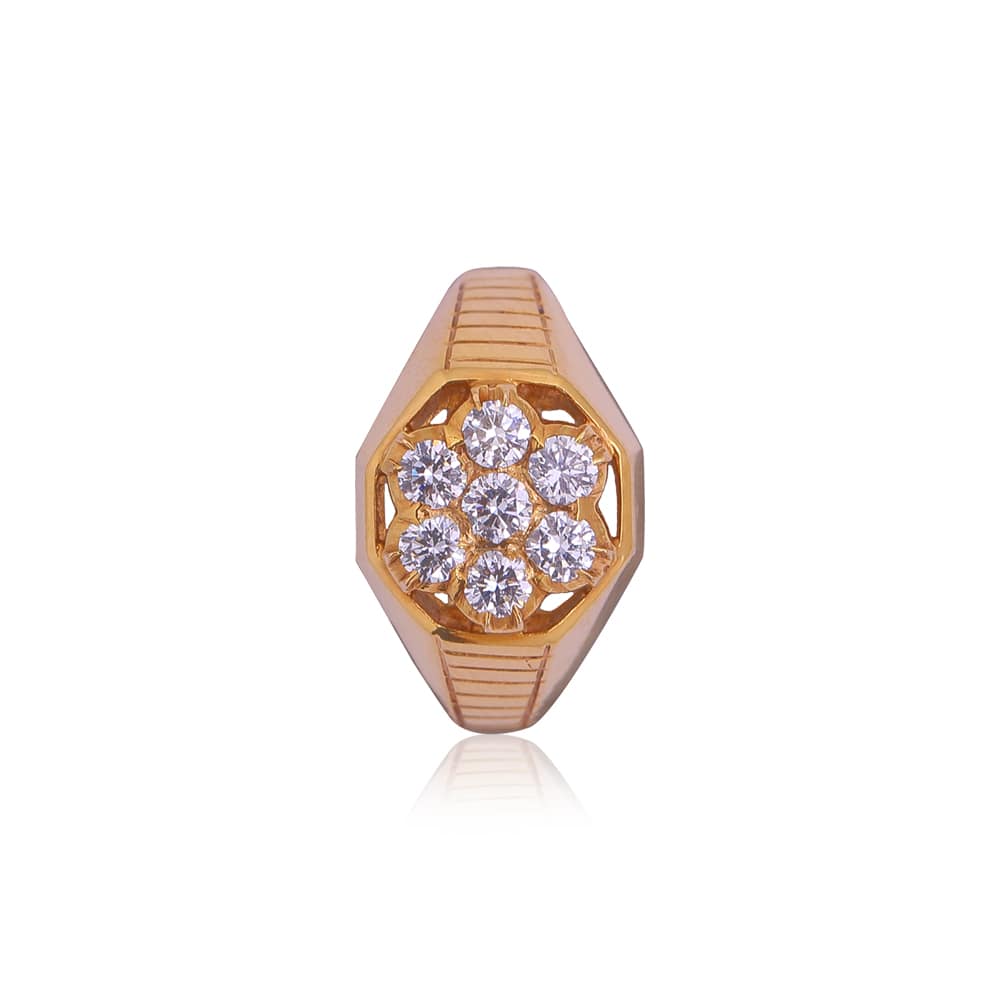 Glistening Diamond Ring Glistening Diamond Ring