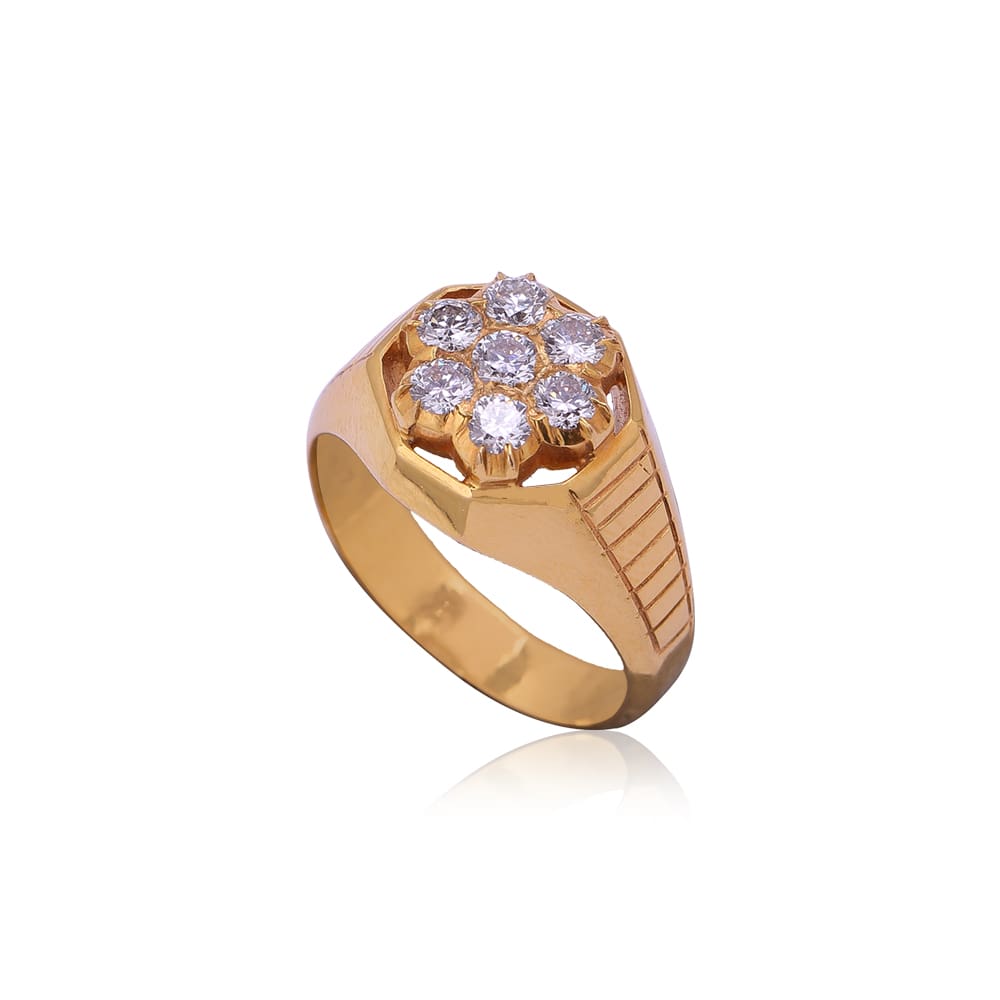 Glistening Diamond Ring Glistening Diamond Ring