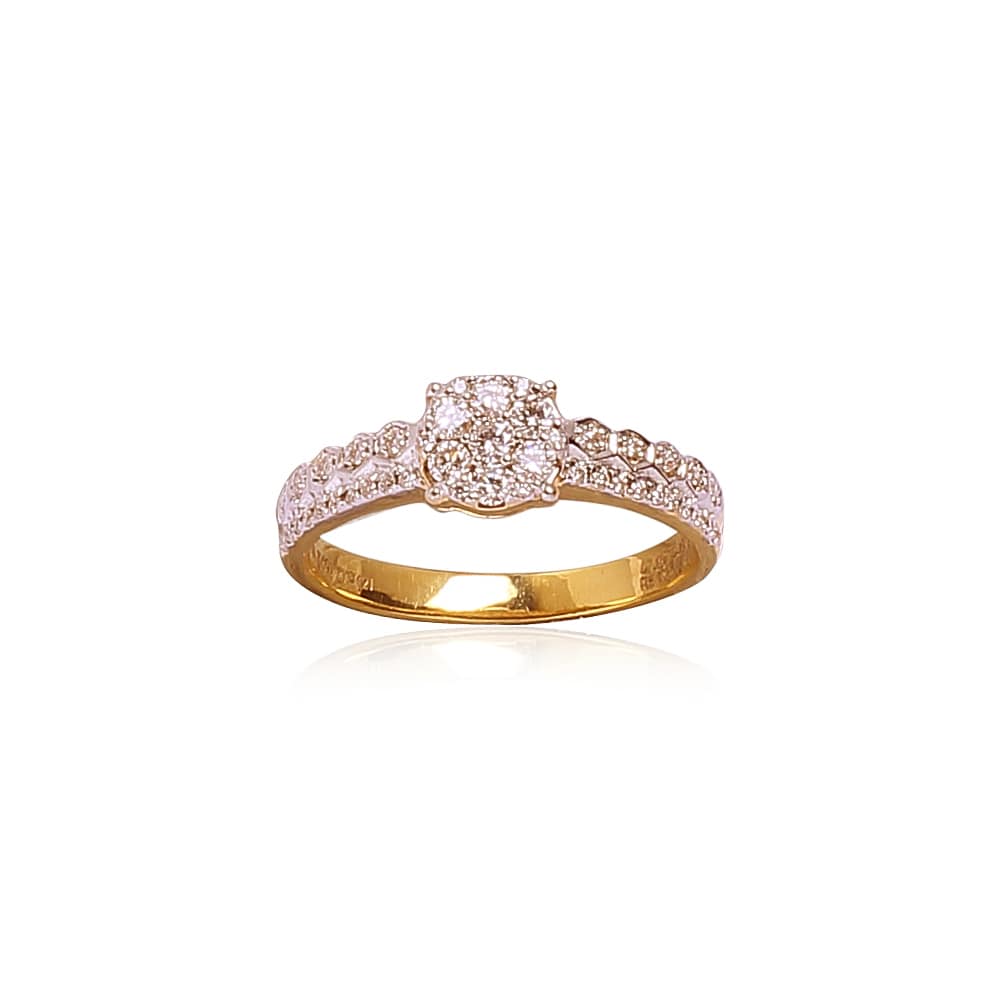 Glittering Diamond Ring Glittering Diamond Ring