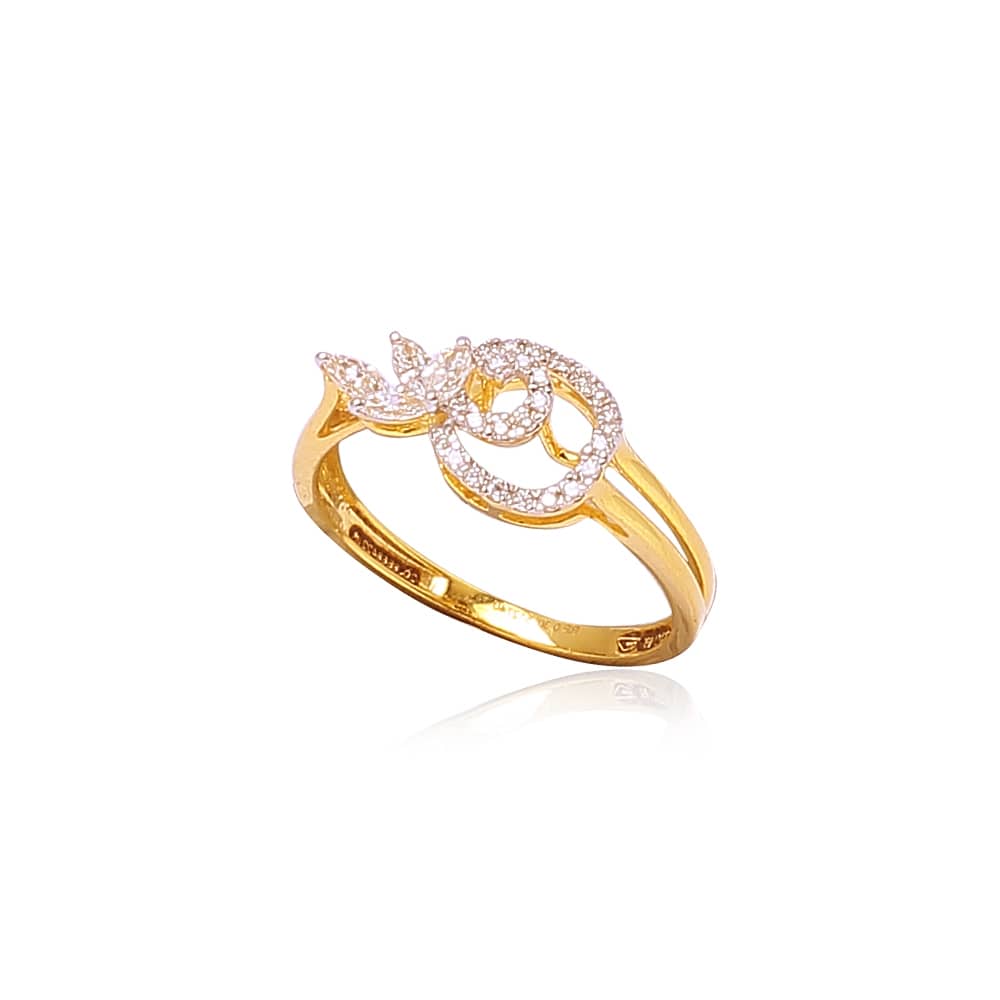 Spiralled Diamond Ring Spiralled Diamond Ring