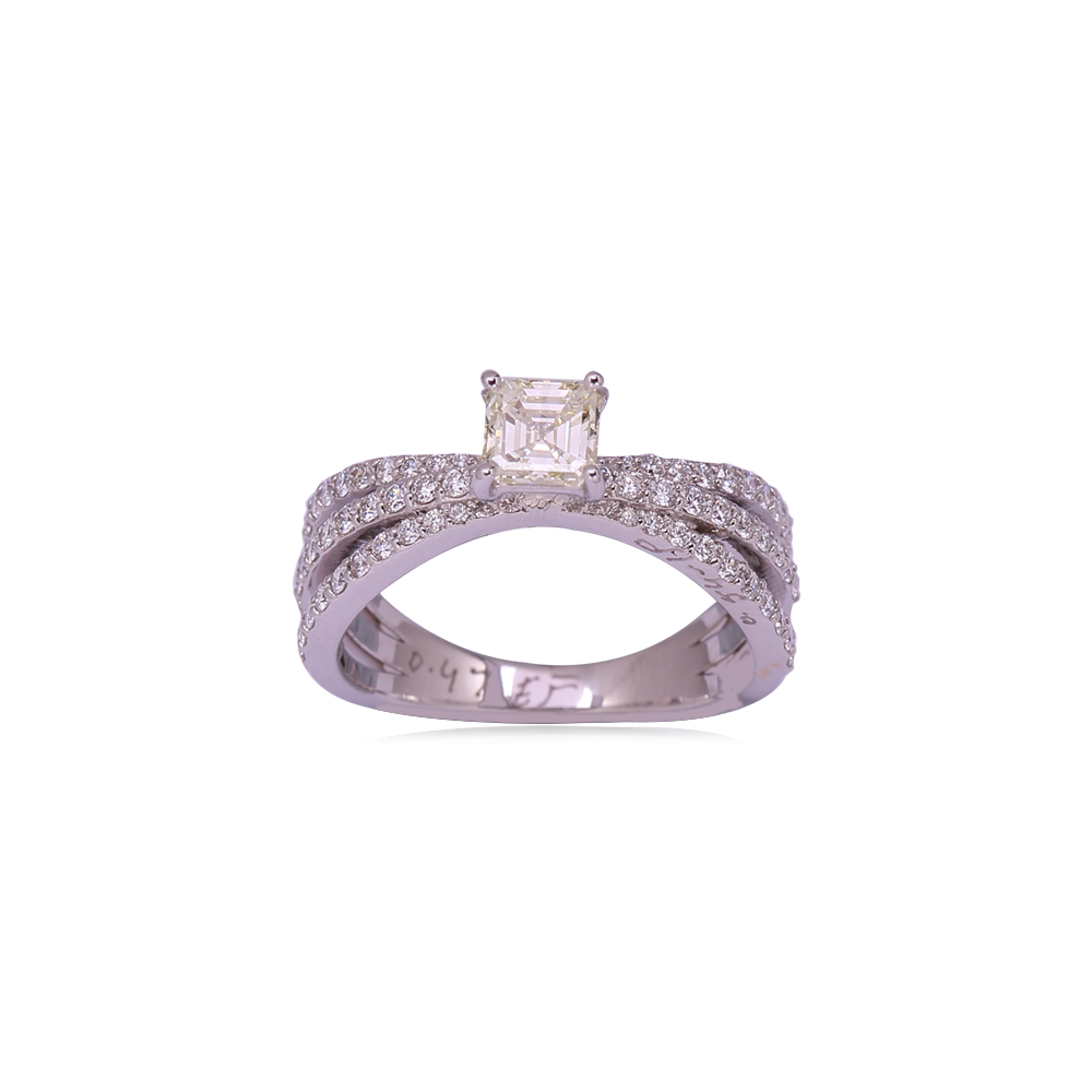 Dazzling Diamond Ring Dazzling Diamond Ring