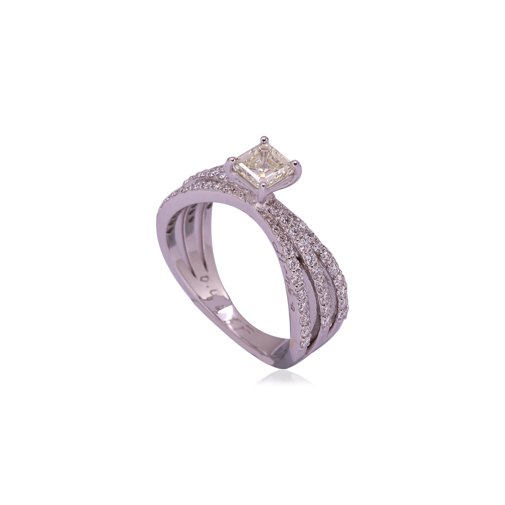 Dazzling Diamond Ring Dazzling Diamond Ring