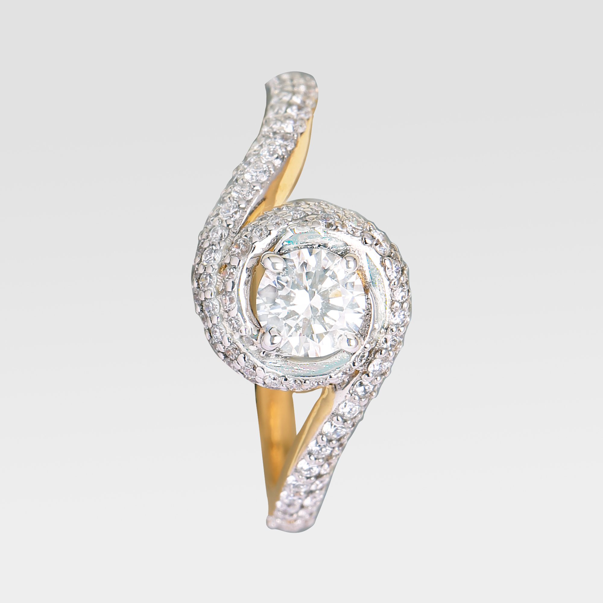 Exquisite diamond ring Exquisite diamond ring