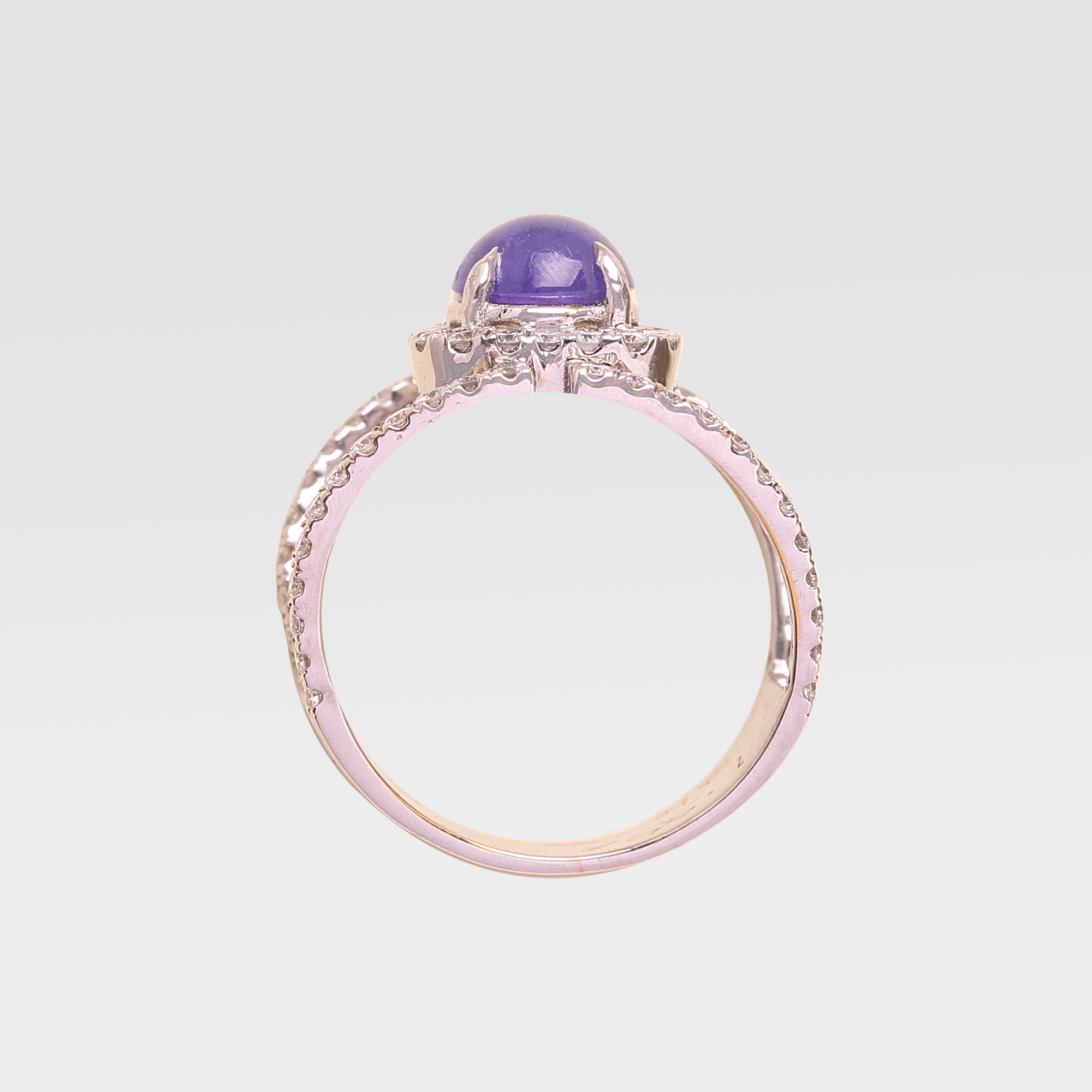 Precious diamond ring Precious diamond ring
