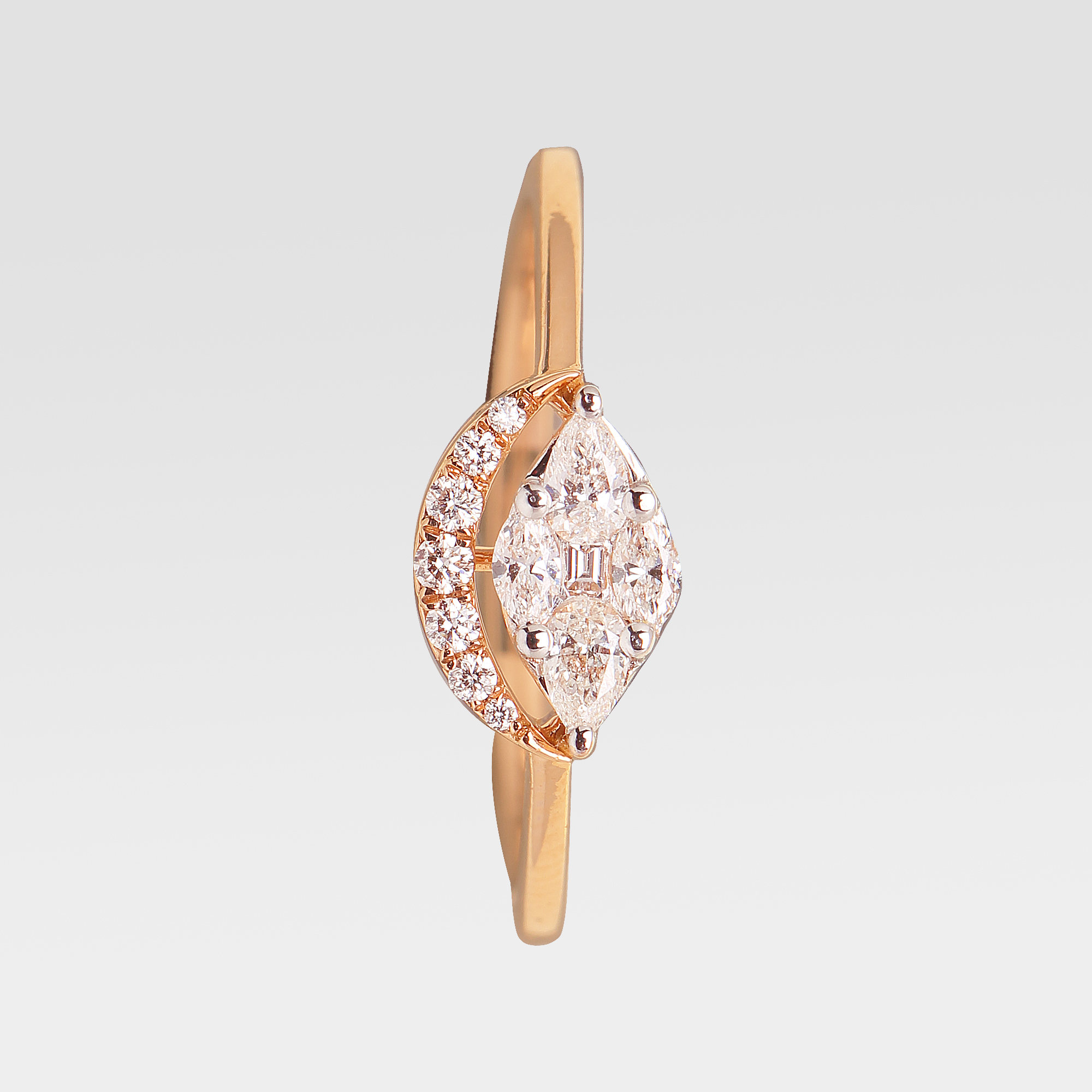 Elegant Diamond Ring Elegant Diamond Ring