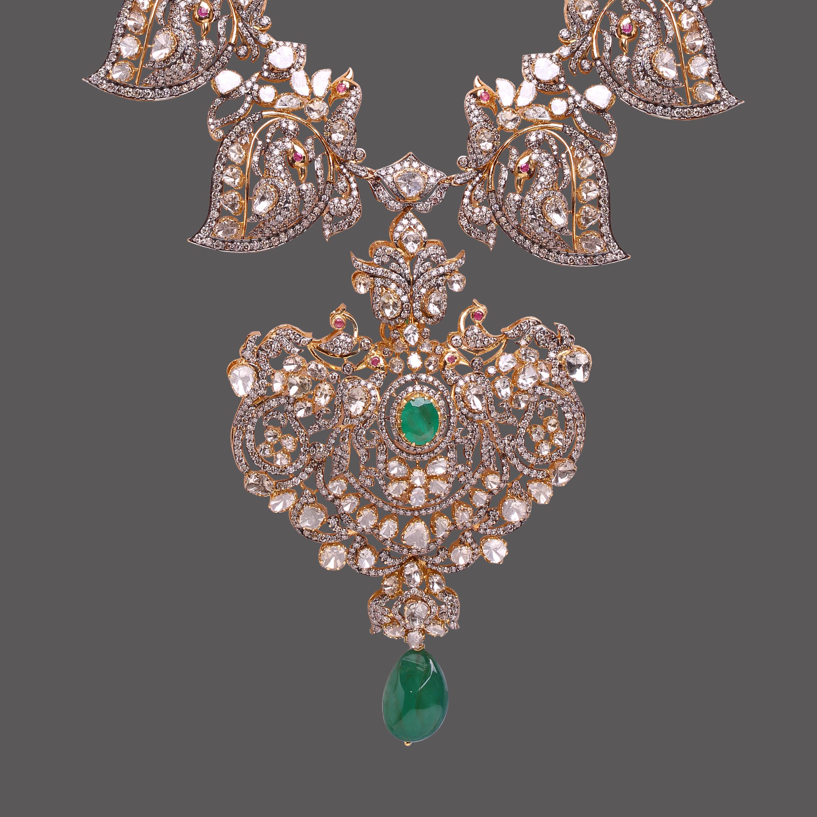 Emerald Radiance Necklace Emerald Radiance Necklace