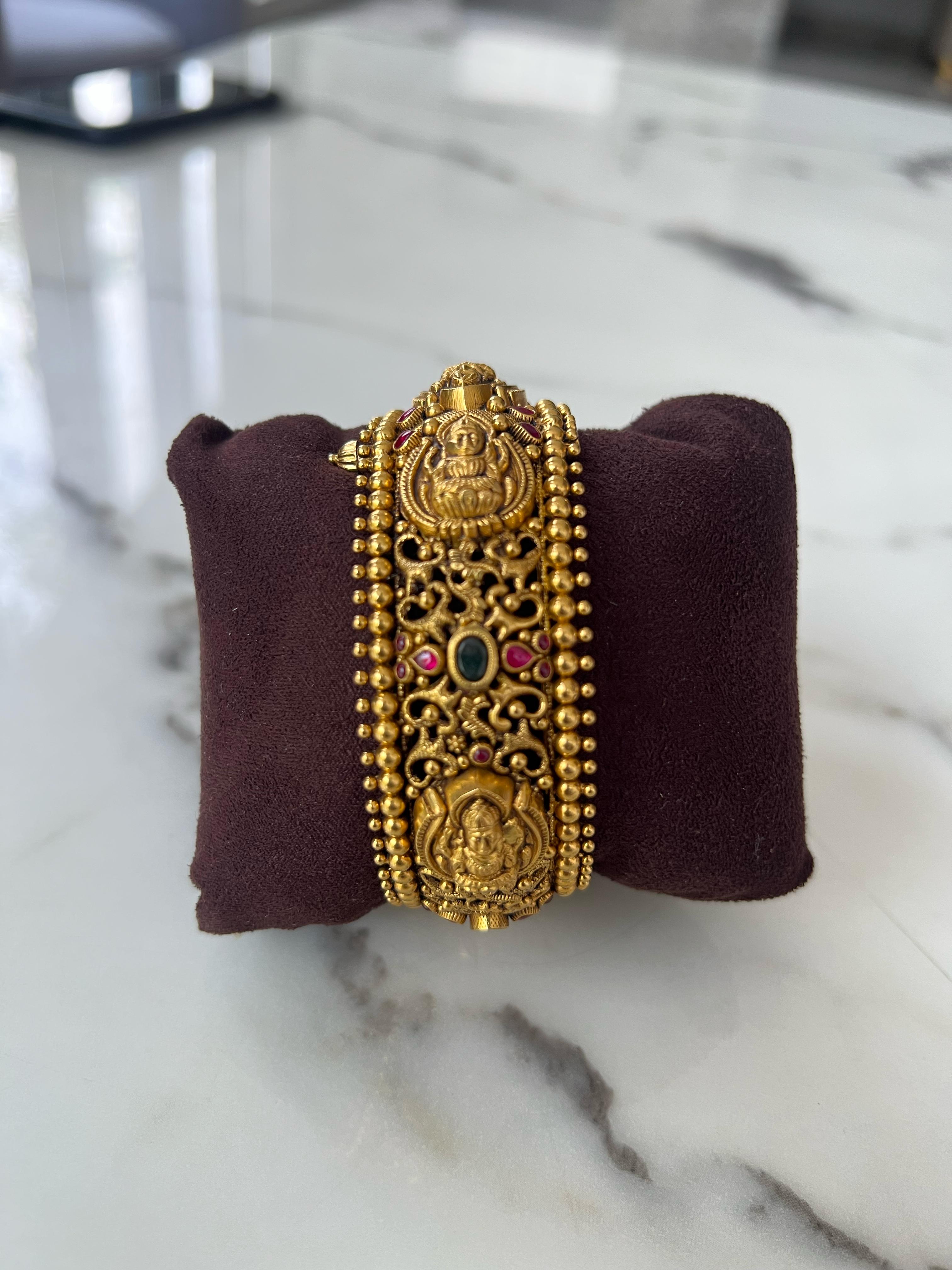 Nakshi gold kada Nakshi gold kada