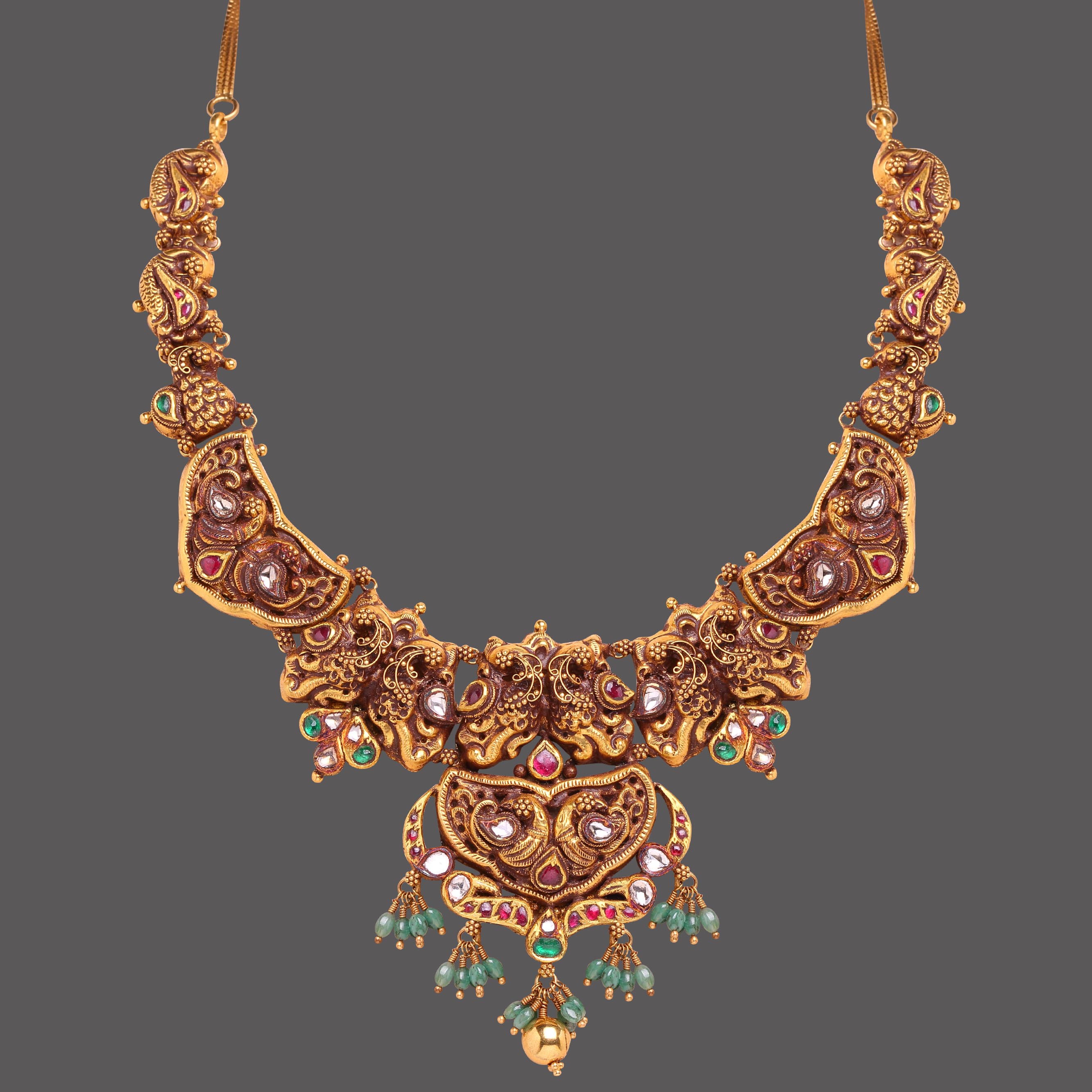 Emerald Studded Gold Necklace Emerald Studded Gold Necklace