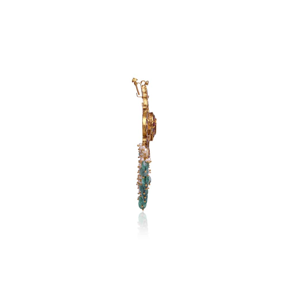 Dramatic Kundan Pendant Dramatic Kundan Pendant