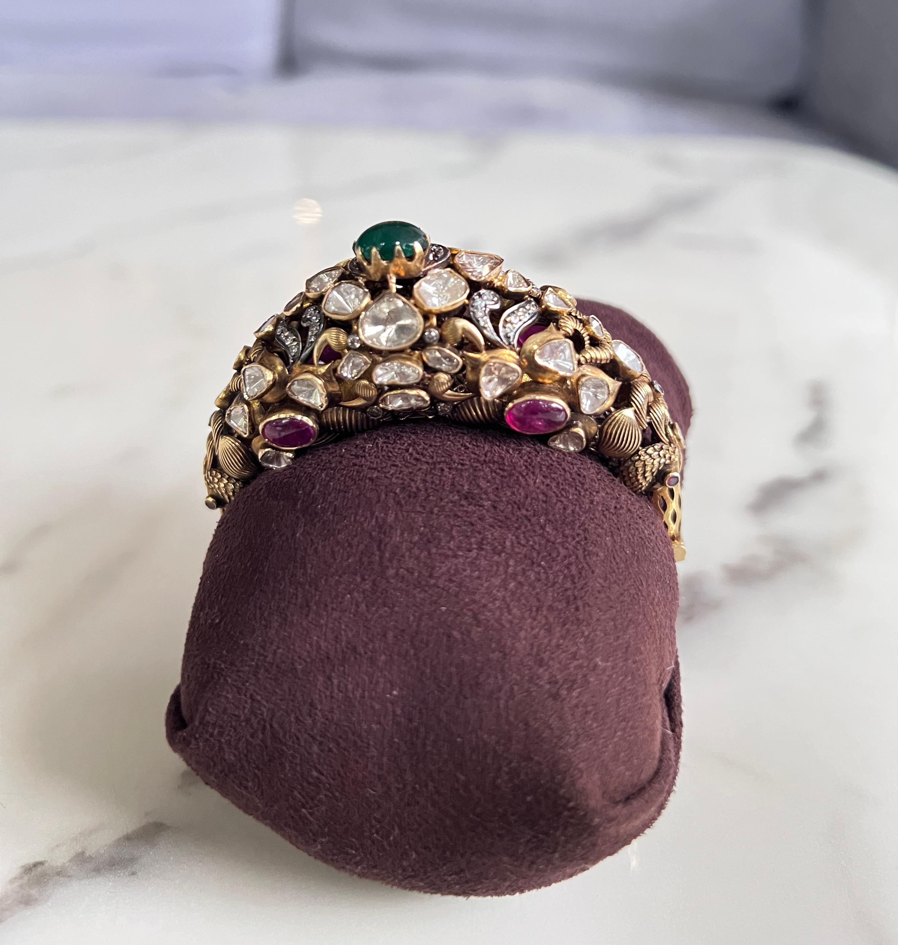 Exclusive Polki Kada