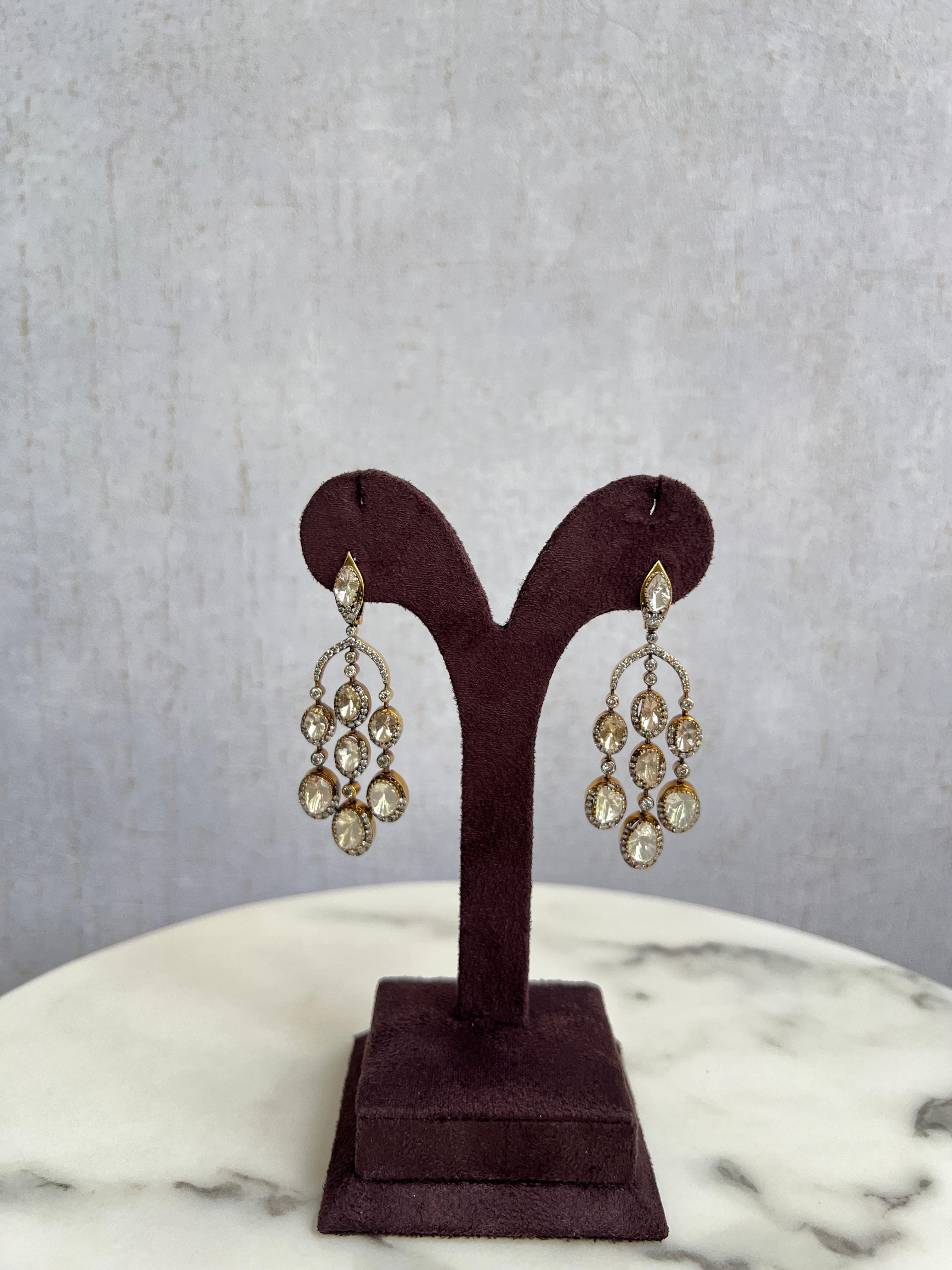 Pretty Victorian Hangings