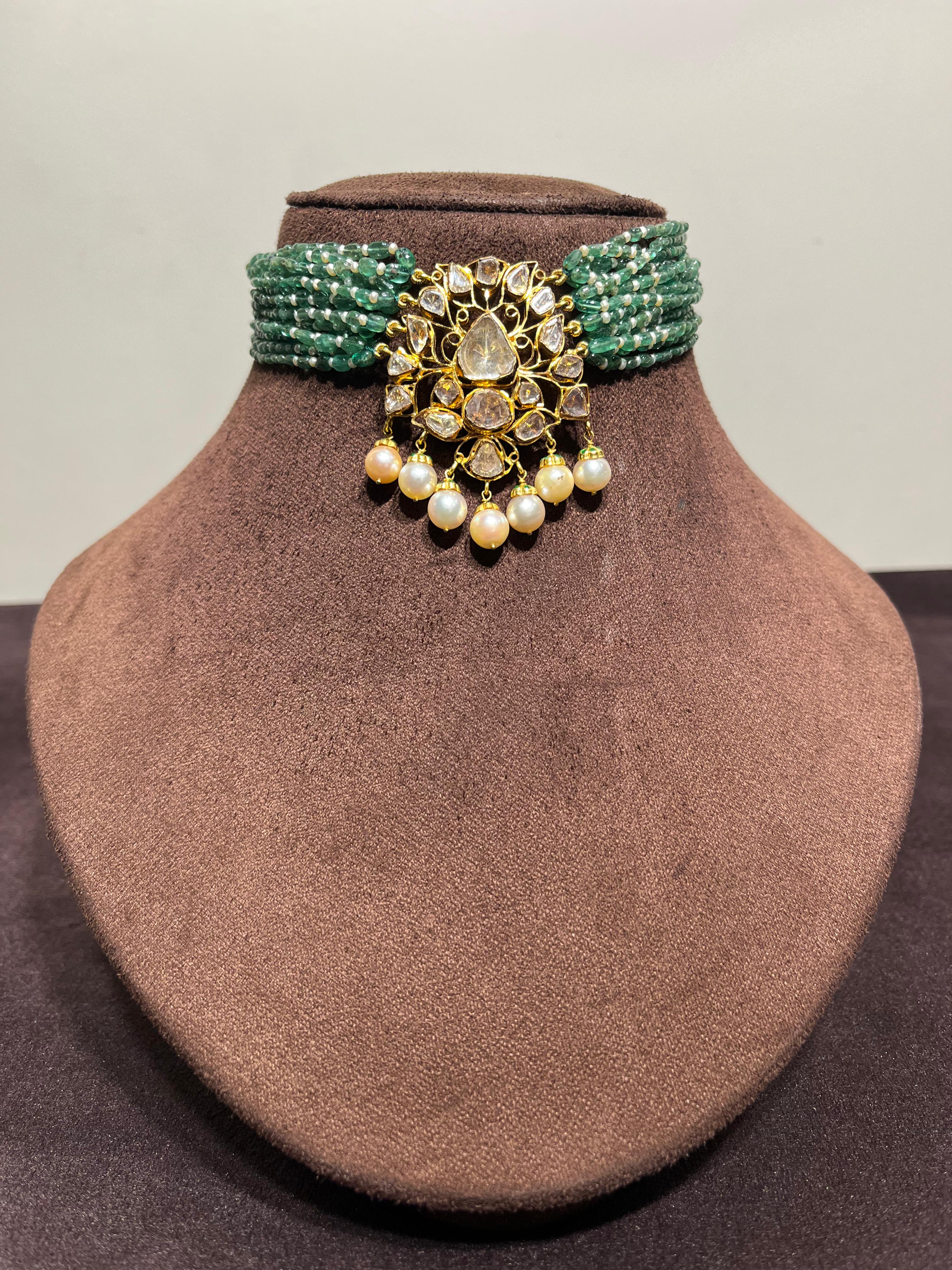 pretty polki choker with emerald beads