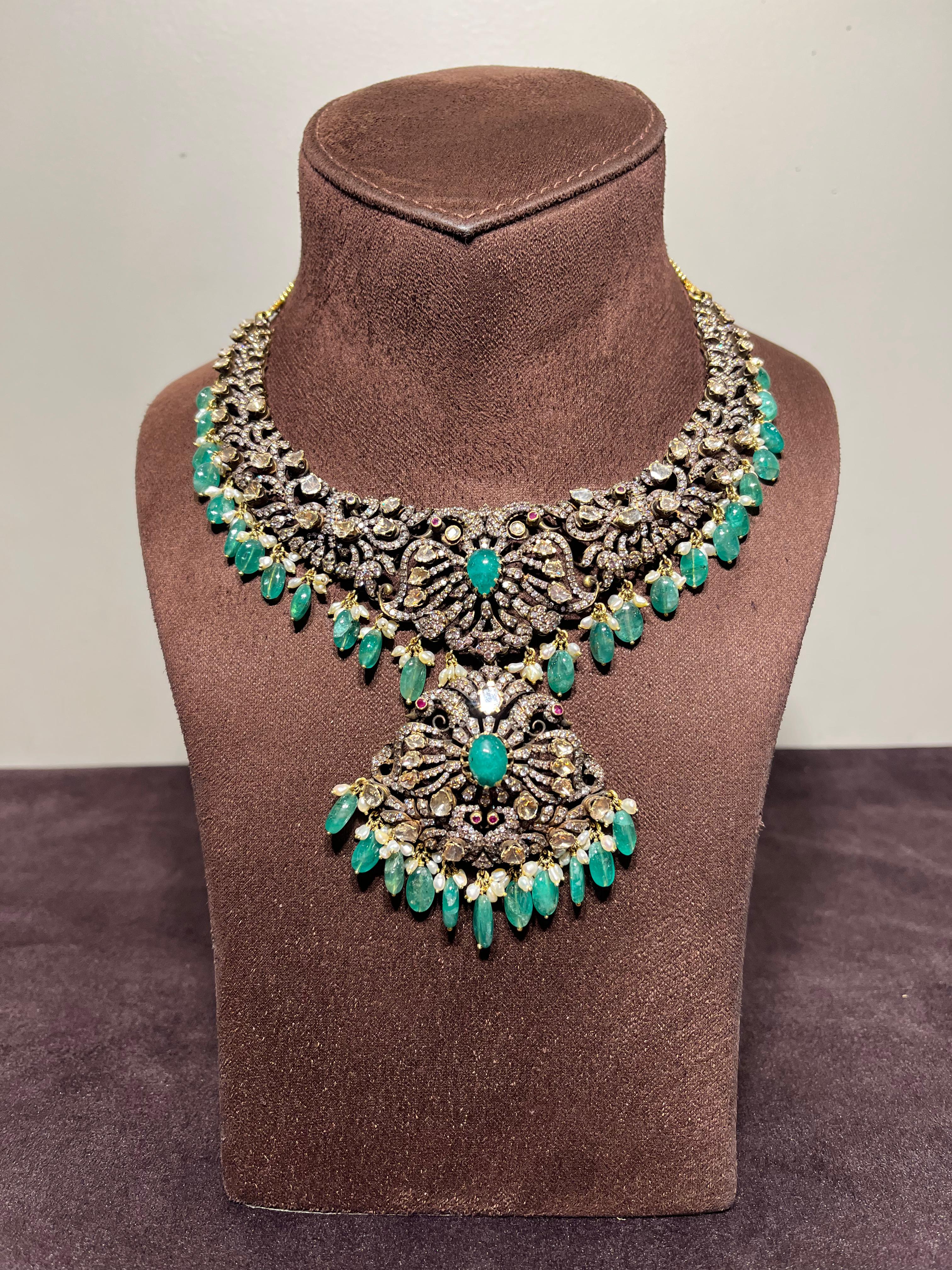 Statement victorian necklace