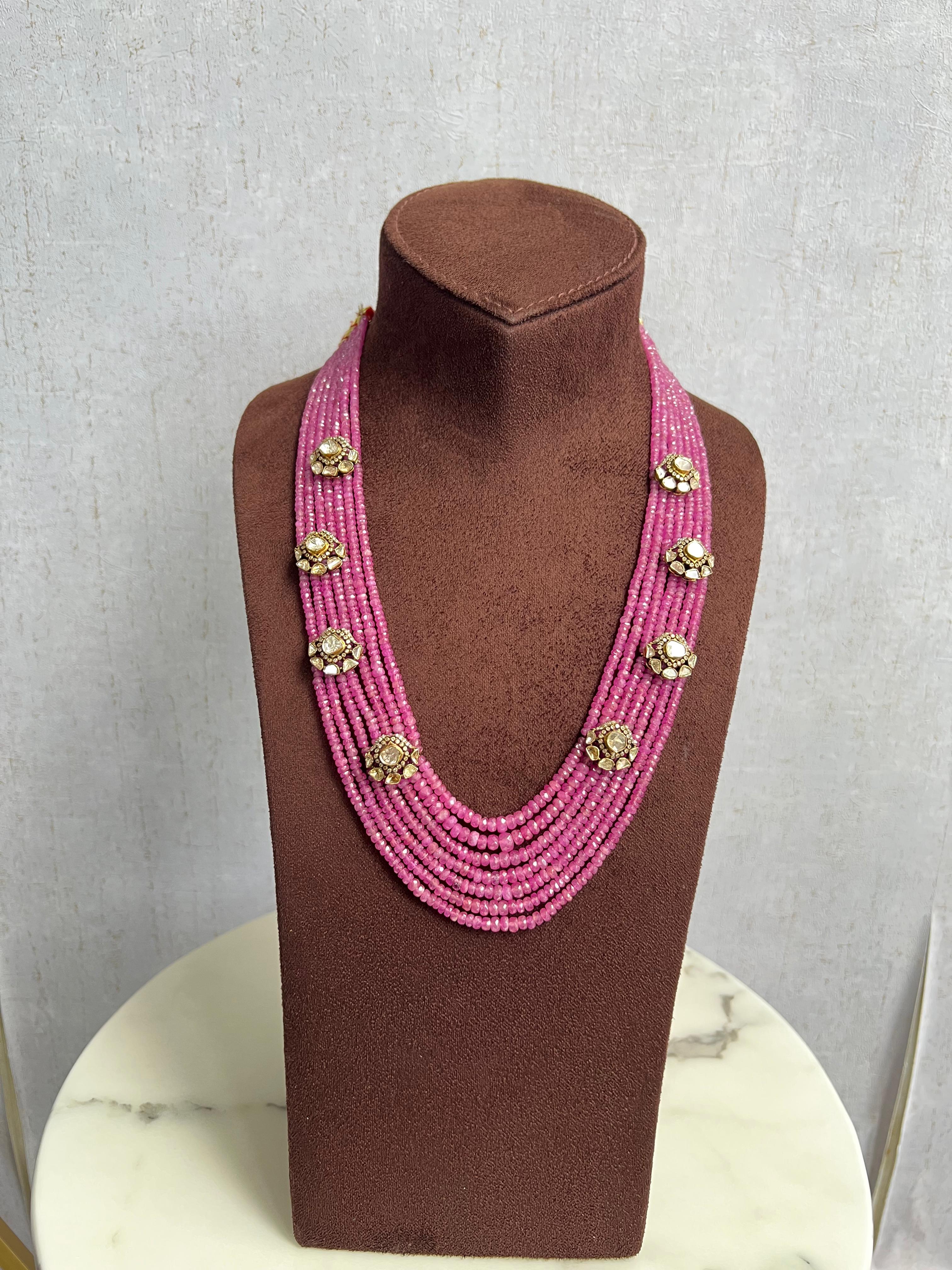 Unisex Ruby Beads with side mopes